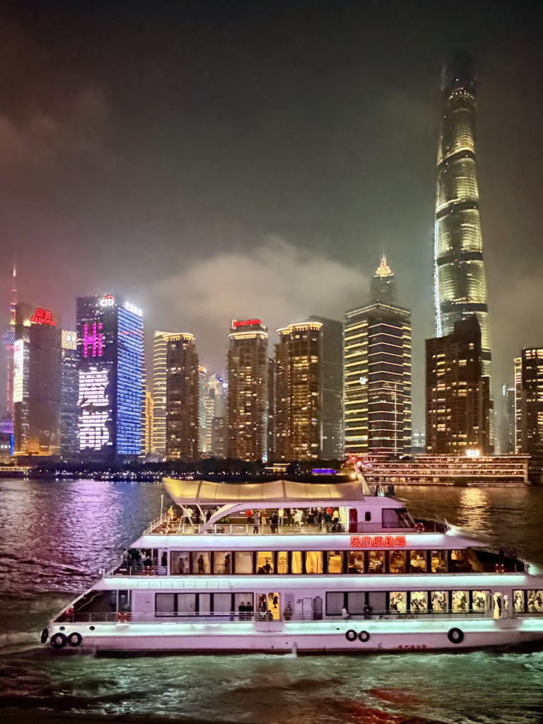 黄浦江与陆家嘴夜景